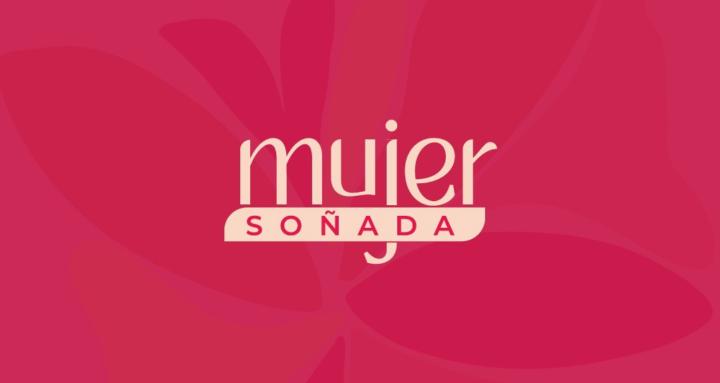 MUJER SOÑADA
